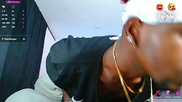 Snapshot of Aroonpapisex chatting on February 15, 2026, 7:57 pm Aroonpapisex online show from February 15, 2026, 7:57 pm