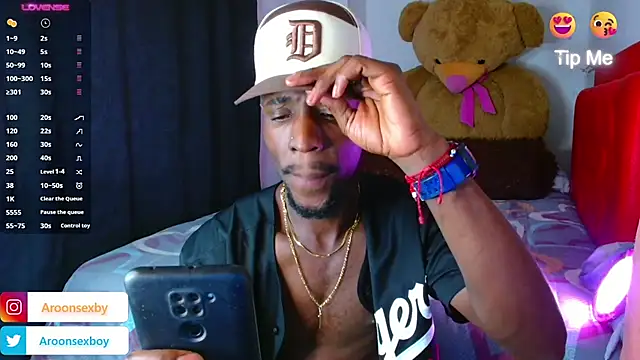 Aroonpapisex online show from October 19, 2025, 6:38 am