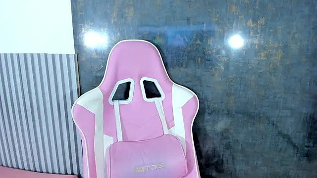 Snapshot of lana_boomer chatting on October 1, 2025, 8:13 pm lana boomer online show from October 1, 2025, 8:13 pm