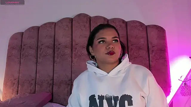 Carolina Evanss online show from February 9, 2026, 3:48 am