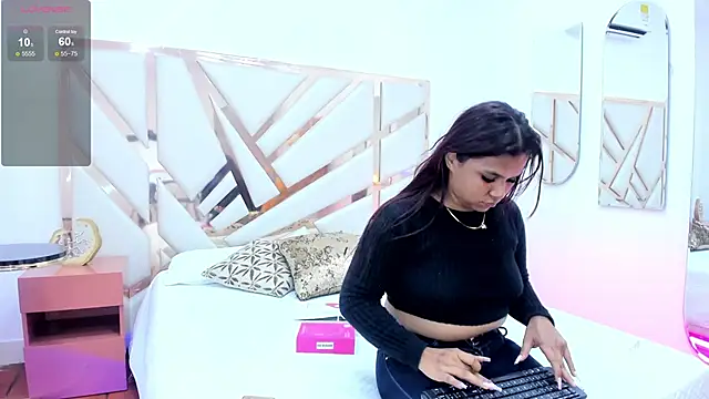 Snapshot of Carolina_Evanss chatting on March 13, 2025, 3:44 am Carolina Evanss online show from March 13, 2025, 3:44 am