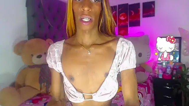 Snapshot of lucianadolll chatting on February 21, 2026, 11:12 am lucianadolll online show from February 21, 2026, 11:12 am