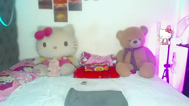 Snapshot of lucianadolll chatting on February 9, 2026, 8:18 pm lucianadolll online show from February 9, 2026, 8:18 pm