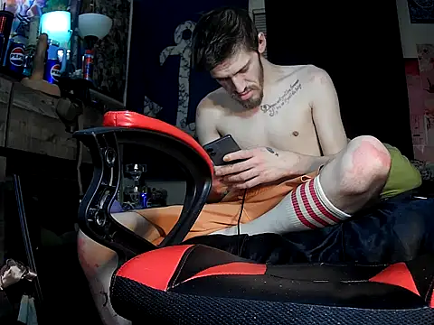 ATwinkie online show from May 27, 2026, 1:26 am