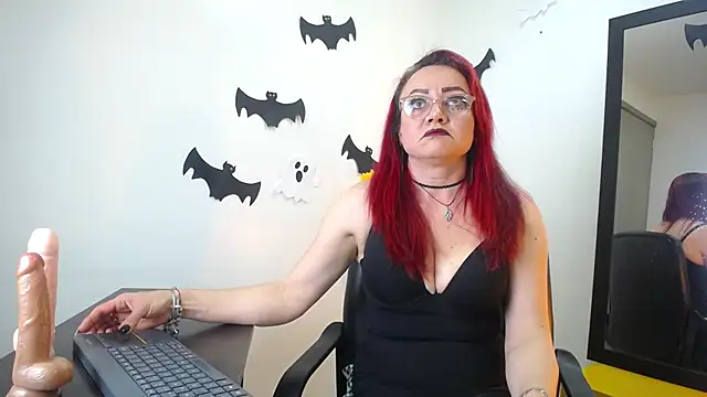 Lupiita223 online show from October 31, 2025, 12:57 pm