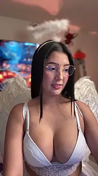 licky lu online show from November 1, 2025, 3:46 am