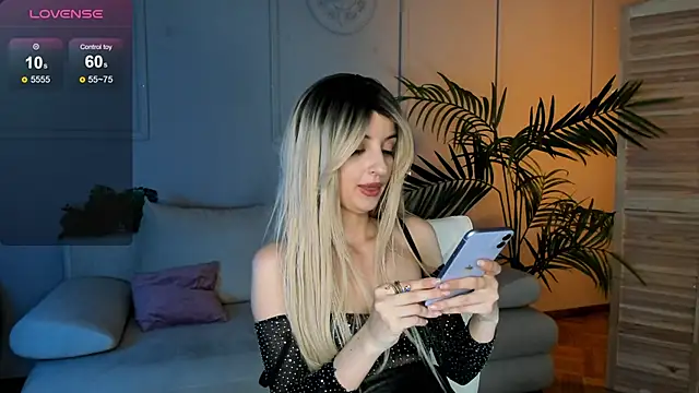 Katty Lights online show from March 8, 2025, 1:17 am