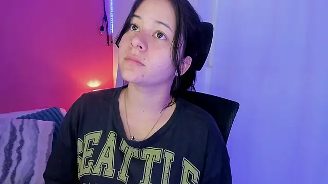 agnes 213 online show from September 19, 2025, 1:15 pm