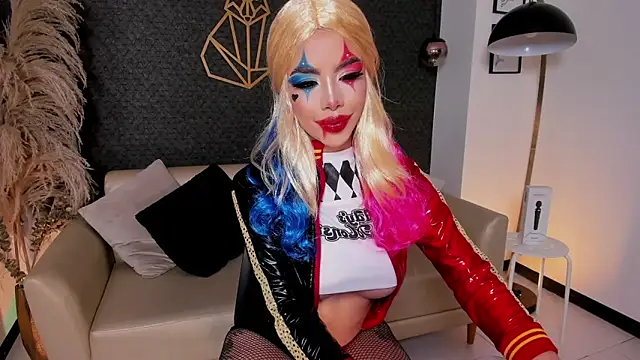 Catvalentine  online show from October 30, 2025, 9:29 am