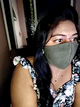 Snapshot of RomeoJuliet345 chatting on November 26, 2025, 10:48 am RomeoJuliet345 online show from November 26, 2025, 10:48 am