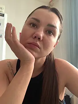 Snapshot of MiraMiss chatting on March 1, 2026, 11:21 am MiraMiss online show from March 1, 2026, 11:21 am