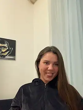 MiraMiss online show from November 15, 2025, 8:24 pm