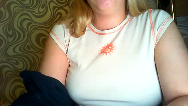 bunnyamy online show from October 30, 2025, 7:33 pm