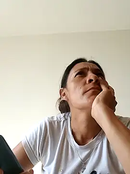 Snapshot of SAMANTA_09- chatting on February 21, 2025, 8:16 pm SAMANTA 09- online show from February 21, 2025, 8:16 pm