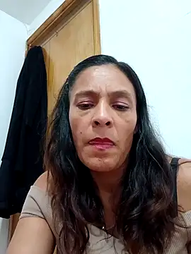 Snapshot of SAMANTA_09- chatting on March 5, 2025, 6:12 pm SAMANTA 09- online show from March 5, 2025, 6:12 pm
