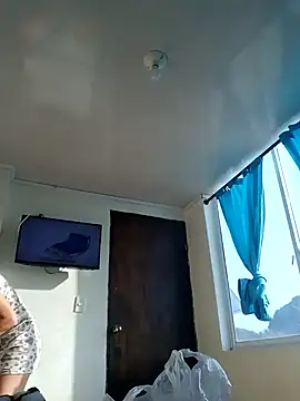 Snapshot of SAMANTA_09- chatting on February 6, 2025, 1:10 pm SAMANTA 09- online show from February 6, 2025, 1:10 pm