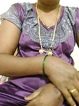 Snapshot of Telugu-mirchi chatting on November 16, 2025, 10:35 pm Telugu-mirchi online show from November 16, 2025, 10:35 pm