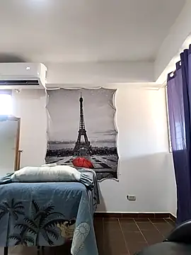 Alison fitness online show from December 21, 2025, 11:45 am