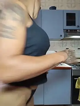 Snapshot of Alison_fitness chatting on May 31, 2026, 12:33 pm Alison fitness online show from May 31, 2026, 12:33 pm