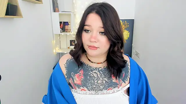 MoonLghte online show from March 14, 2025, 7:44 pm