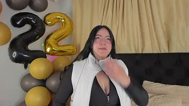 Snapshot of jenifer__power10 chatting on October 4, 2025, 10:44 pm jenifer power10 online show from October 4, 2025, 10:44 pm