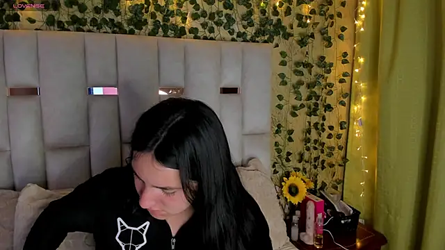 Snapshot of jenifer__power10 chatting on March 22, 2025, 1:52 pm jenifer power10 online show from March 22, 2025, 1:52 pm