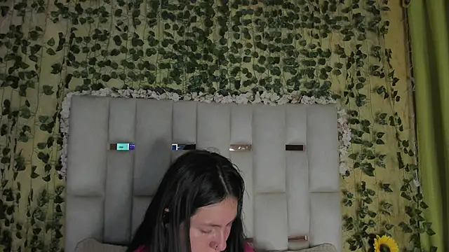 Snapshot of jenifer__power10 chatting on March 14, 2025, 12:18 pm jenifer power10 online show from March 14, 2025, 12:18 pm