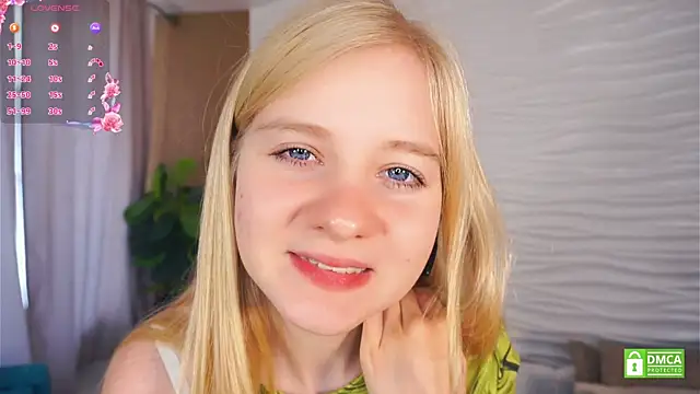 OdelinaFicken online show from September 11, 2025, 6:13 am