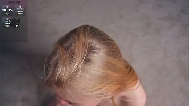 OdelinaFicken online show from March 2, 2025, 10:37 am