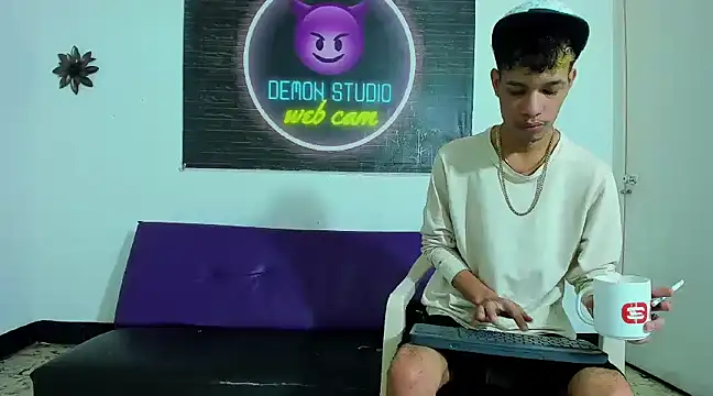 Exclusive Duo66 online show from January 2, 2025, 1:51 pm