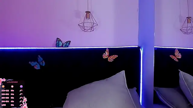 Anastasia Whitee online show from November 19, 2025, 2:44 am