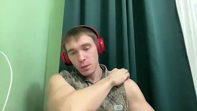 Snapshot of Mrbiceps23 chatting on December 4, 2024, 12:52 pm Mrbiceps23 online show from December 4, 2024, 12:52 pm