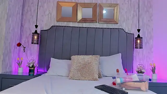 MeganCruzGB online show from March 4, 2025, 10:49 pm