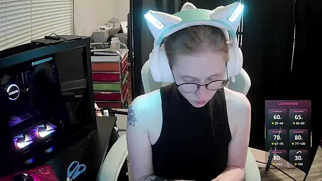 LilyFoxxx online show from June 7, 2026, 5:12 am