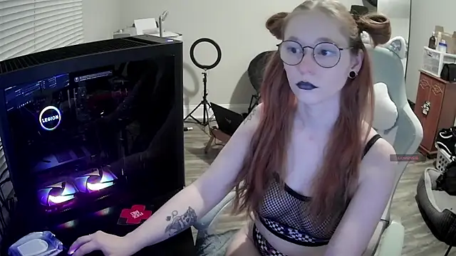 LilyFoxxx online show from January 14, 2026, 6:06 am