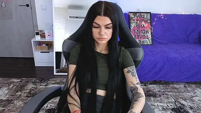 Tiffany lab online show from February 10, 2026, 8:35 am