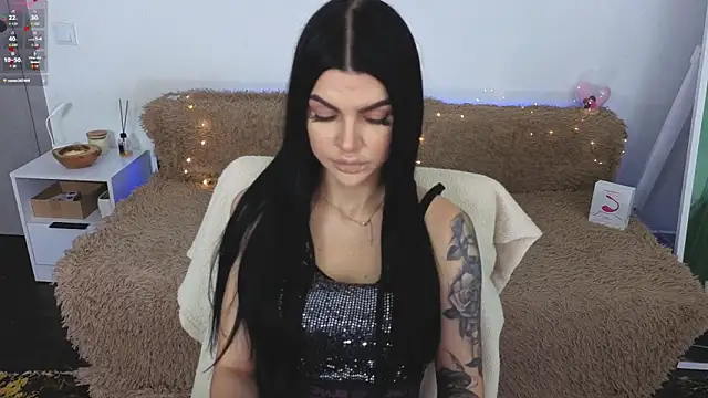 Tiffany lab online show from September 12, 2025, 8:25 am