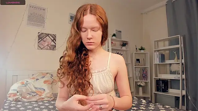 ZaraBluitt online show from November 24, 2025, 7:52 am