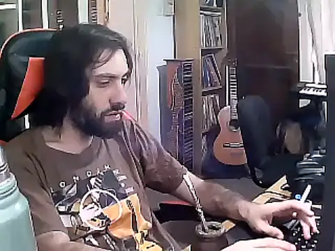 johnwood88 online show from February 20, 2025, 10:48 am