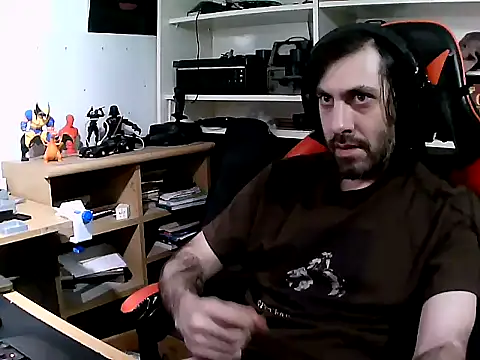 johnwood88 online show from November 13, 2025, 5:33 am