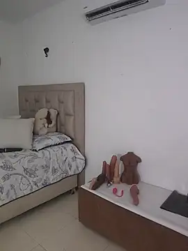 milf venus online show from July 10, 2026, 6:30 pm