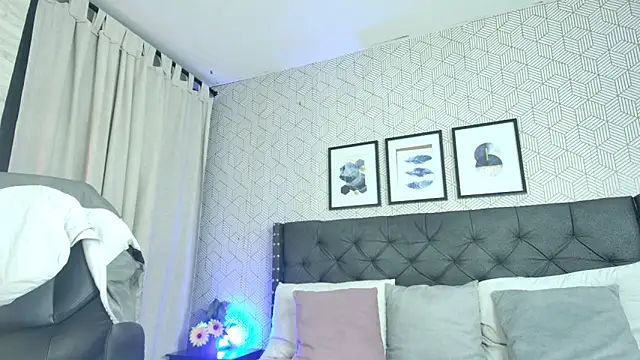 Snapshot of alahia__palmer chatting on December 11, 2024, 5:32 am alahia palmer online show from December 11, 2024, 5:32 am