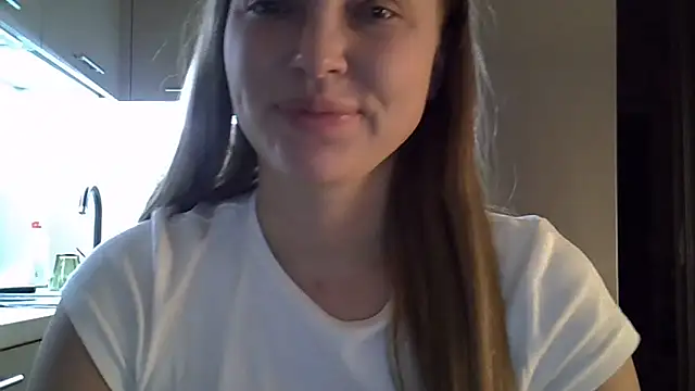 Lucky Anna online show from October 27, 2025, 10:54 pm