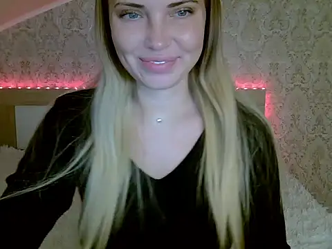 Lucky Anna online show from December 29, 2024, 4:07 pm