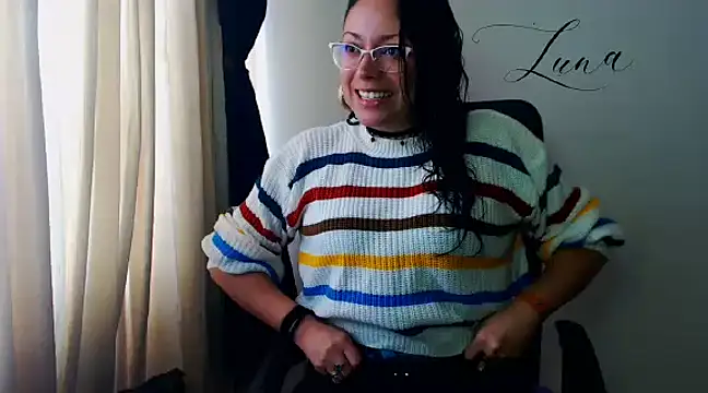 Lunavega1 online show from March 17, 2025, 4:22 pm