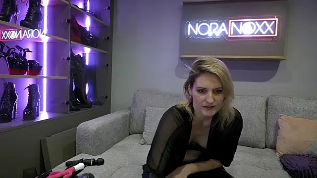 Snapshot of NoraNoxx chatting on June 16, 2026, 8:20 pm NoraNoxx online show from June 16, 2026, 8:20 pm