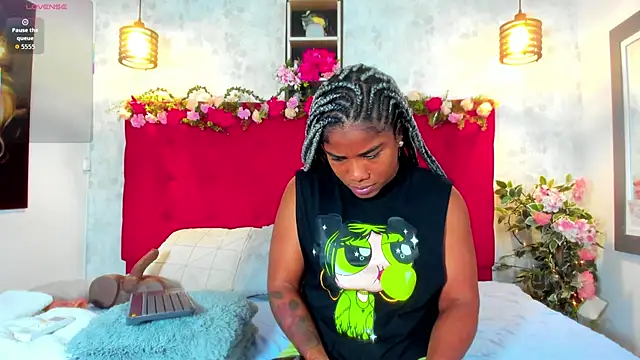 SilvannaFit online show from September 15, 2025, 12:05 pm