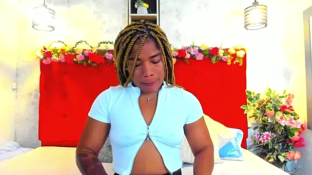 SilvannaFit online show from February 21, 2026, 9:00 am