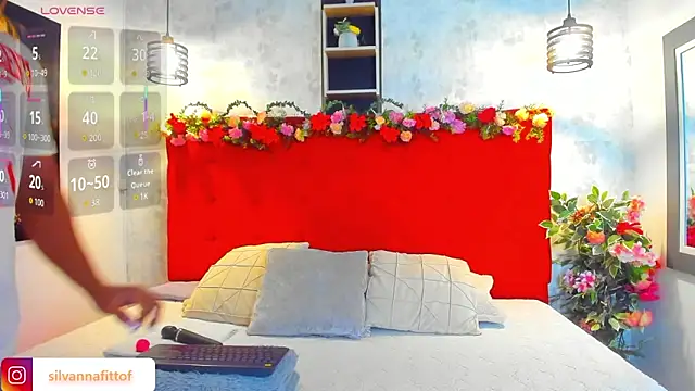 SilvannaFit online show from February 20, 2026, 11:45 am