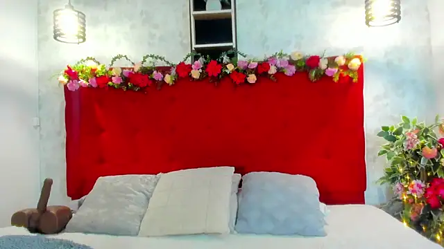 SilvannaFit online show from November 11, 2025, 11:49 am